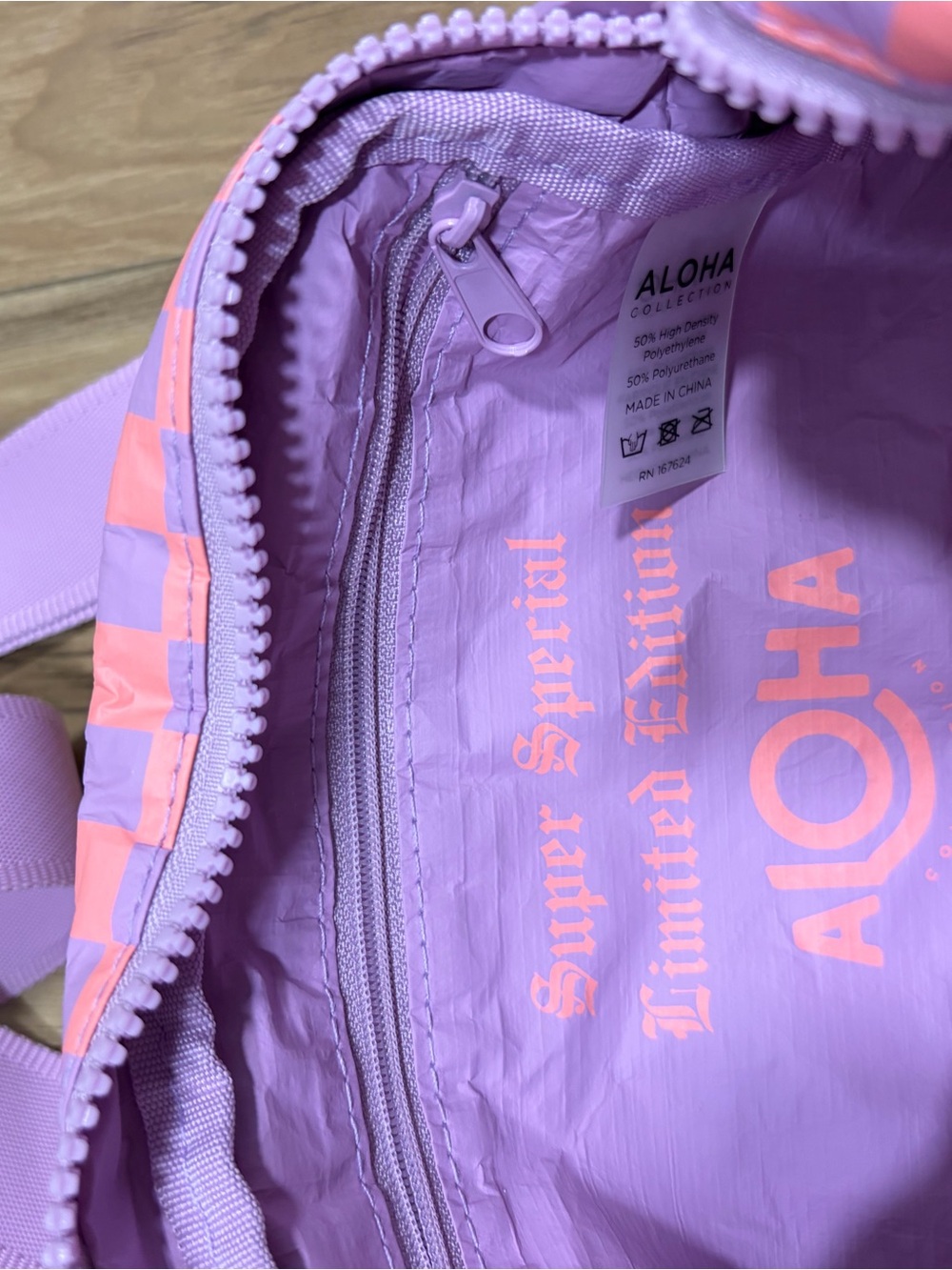 ALOHA Collection Limited Edition Le Tour Crossbody Bag - Picture 4 of 4